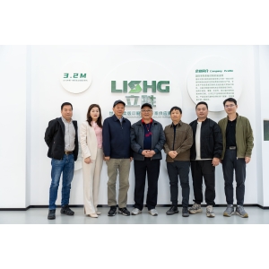 中國印刷技術(shù)協(xié)會(huì)柔性版印刷分會(huì)的領(lǐng)導(dǎo)及眾多專家，蒞臨立勝